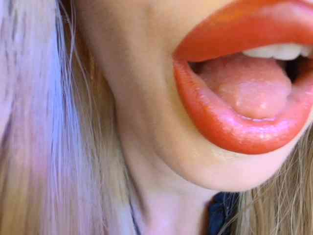 Liliiaxxx webcam