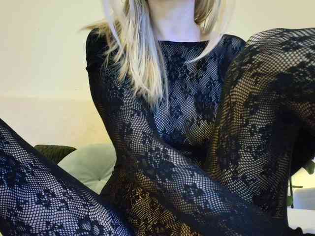 Liliiaxxx webcam