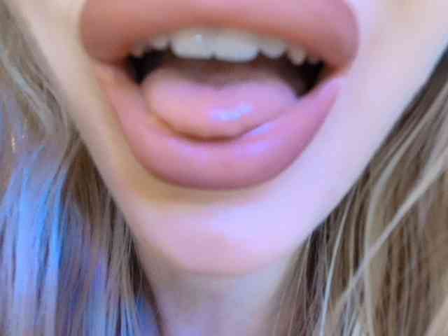 Liliiaxxx webcam