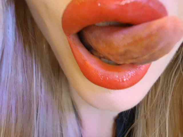 Liliiaxxx webcam