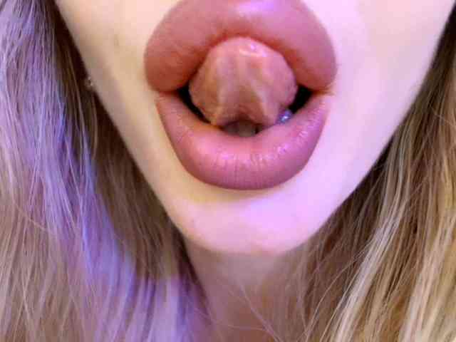 Liliiaxxx webcam