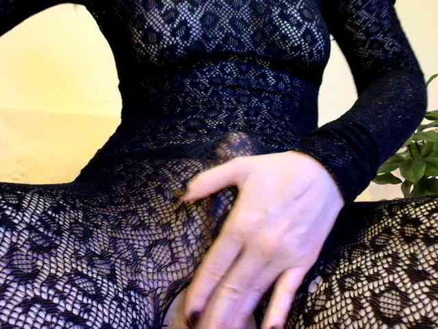 Liliiaxxx webcam