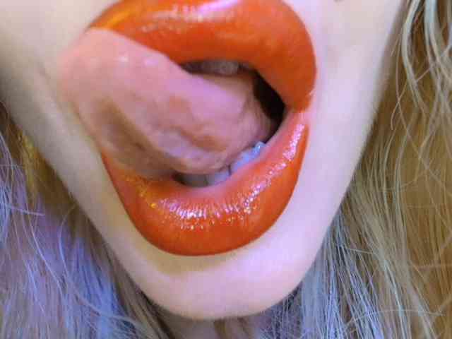 Liliiaxxx webcam