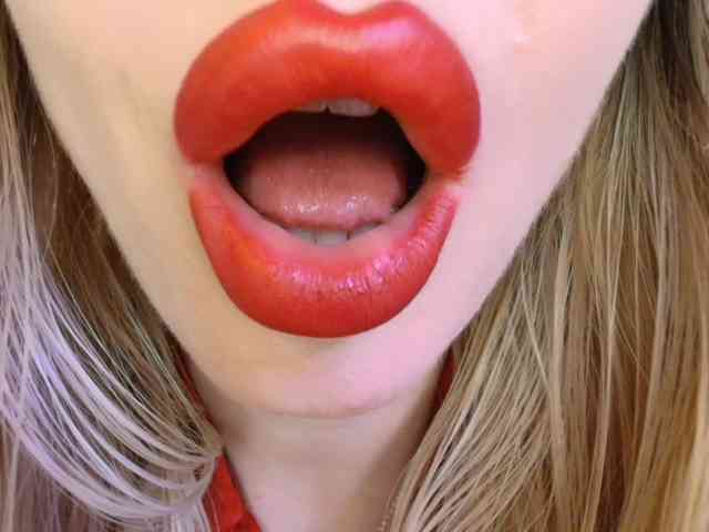 Liliiaxxx webcam