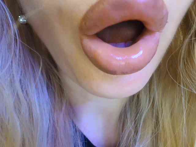 Liliiaxxx webcam