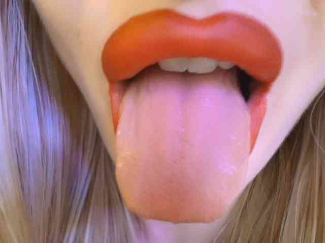 Liliiaxxx webcam
