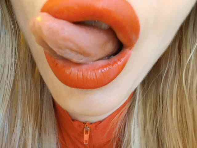 Liliiaxxx webcam