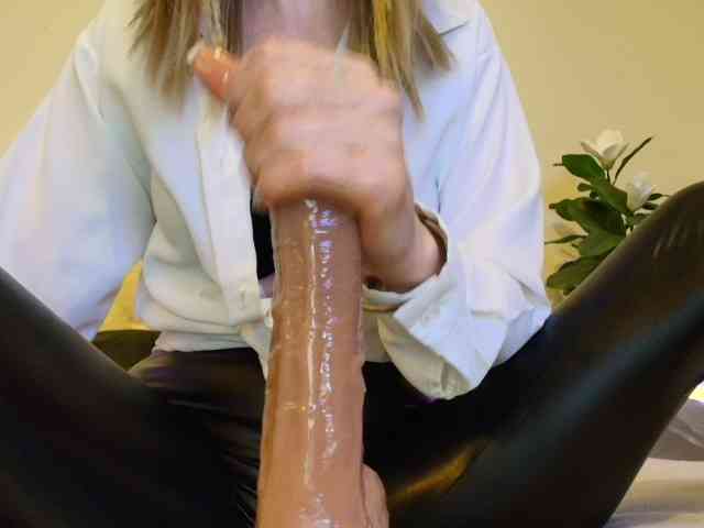 Liliiaxxx webcam