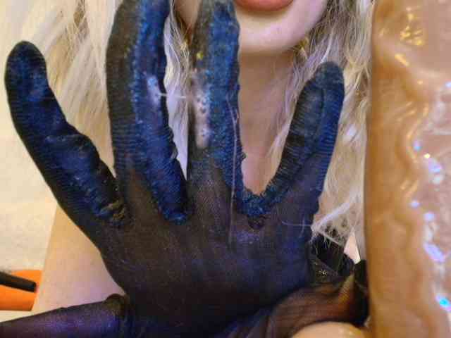 Liliiaxxx webcam