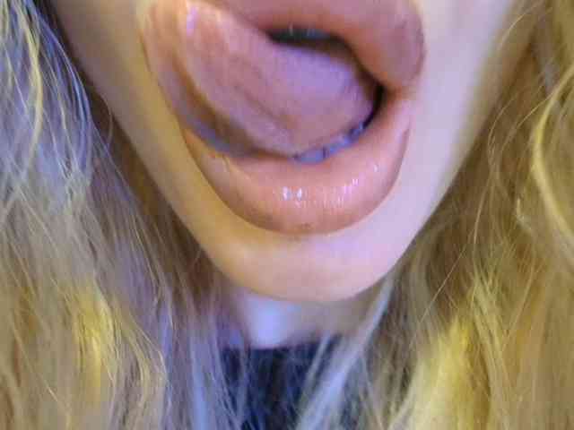 Liliiaxxx webcam