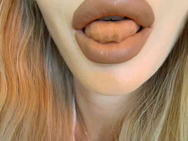 Liliiaxxx webcam