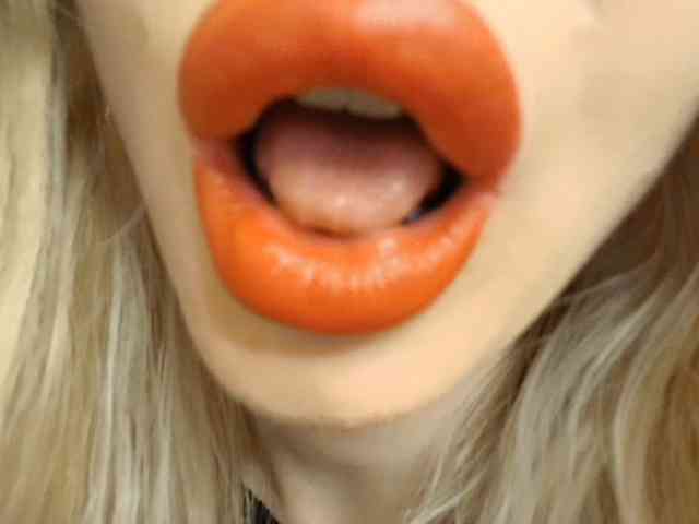 Liliiaxxx webcam