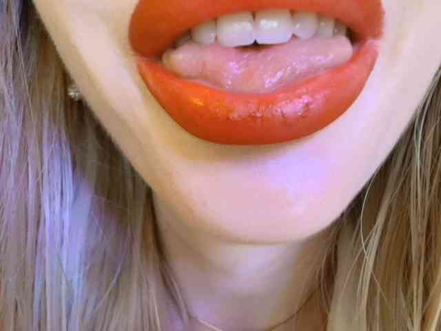 Liliiaxxx webcam