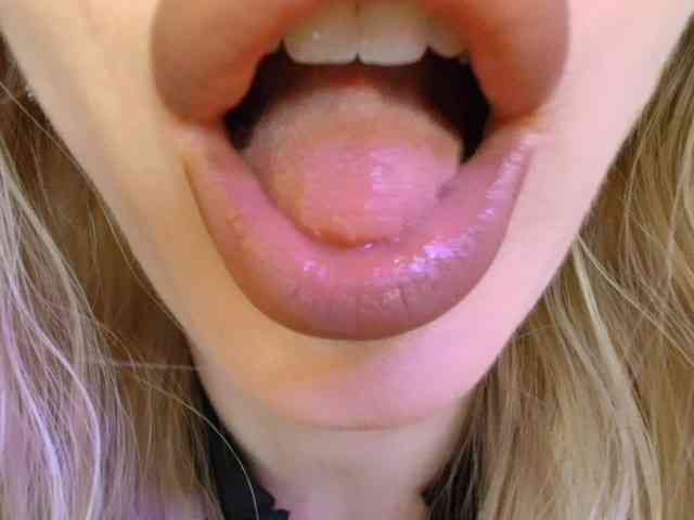 Liliiaxxx webcam