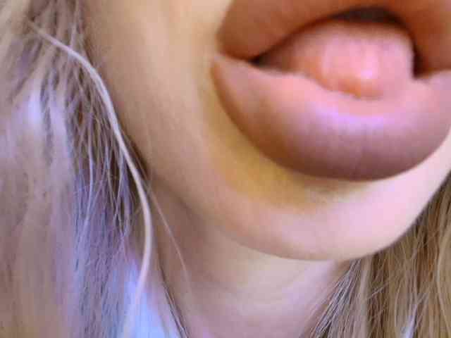 Liliiaxxx webcam