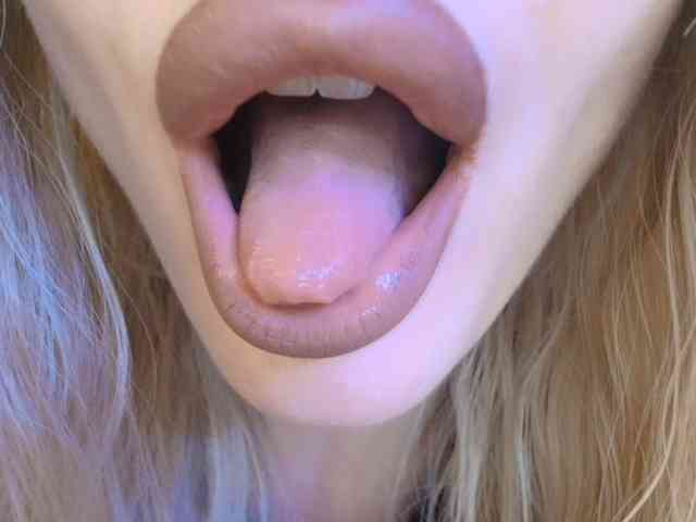 Liliiaxxx webcam