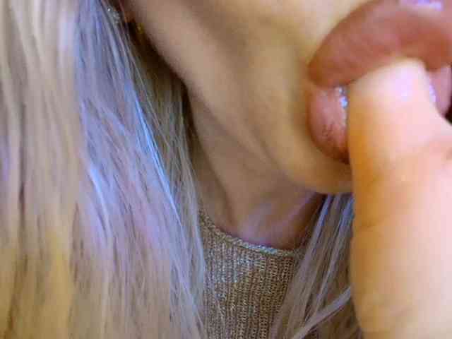 Liliiaxxx webcam