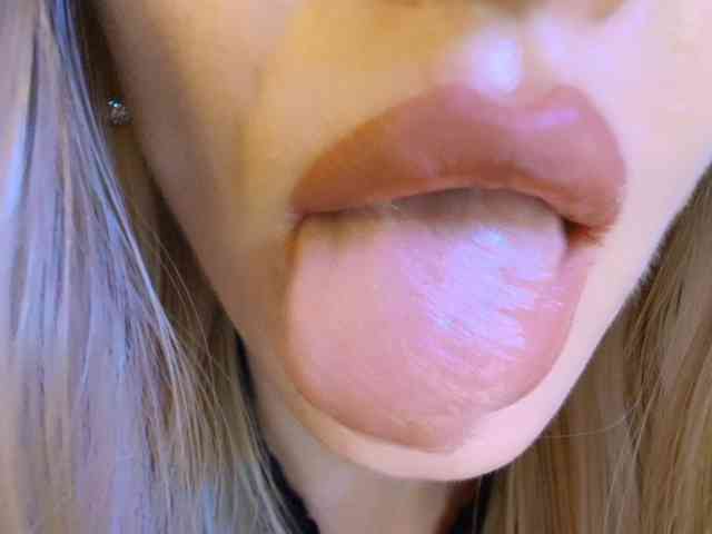 Liliiaxxx webcam