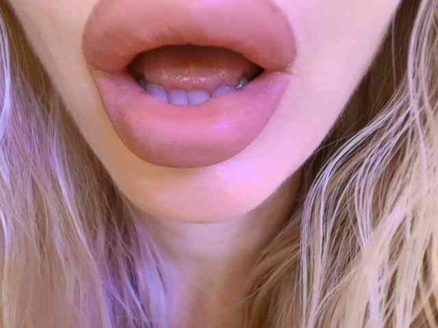 Liliiaxxx webcam