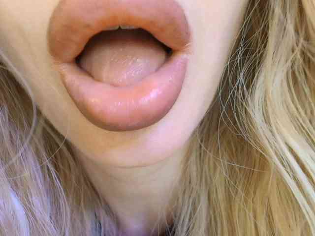 Liliiaxxx webcam