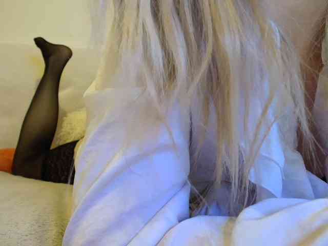 Liliiaxxx webcam