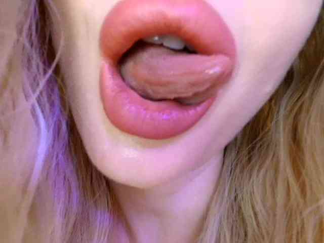 Liliiaxxx webcam