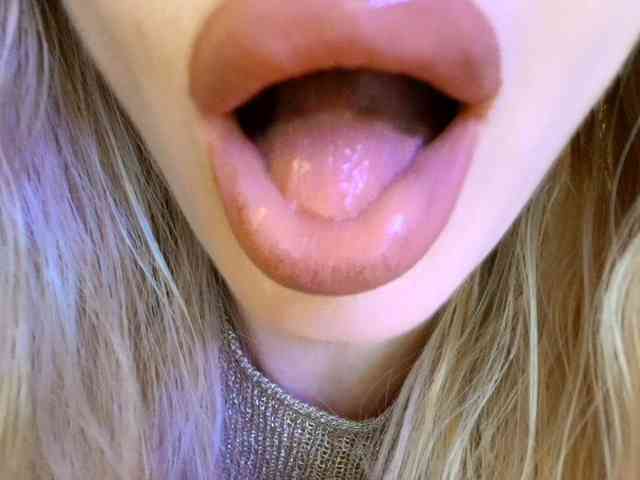 Liliiaxxx webcam