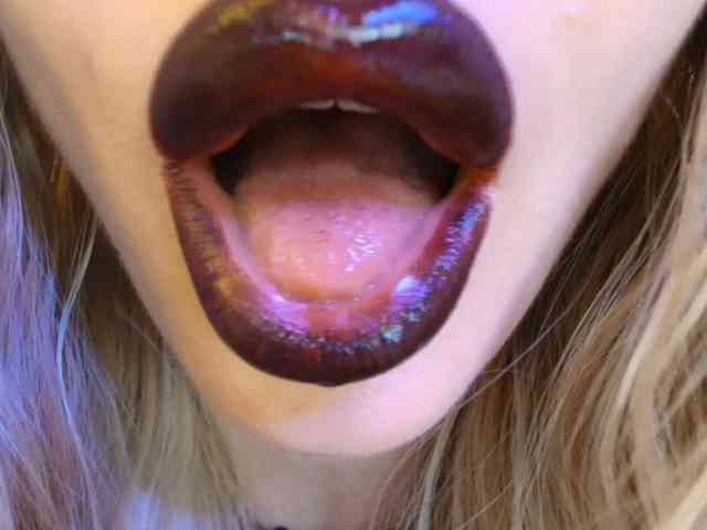 Liliiaxxx webcam