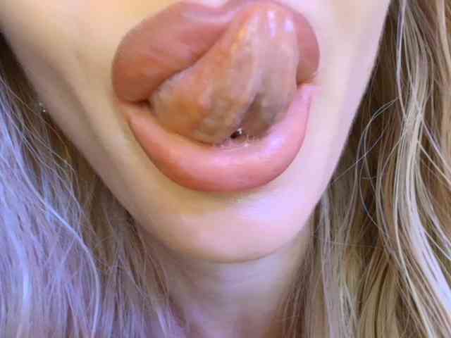 Liliiaxxx webcam