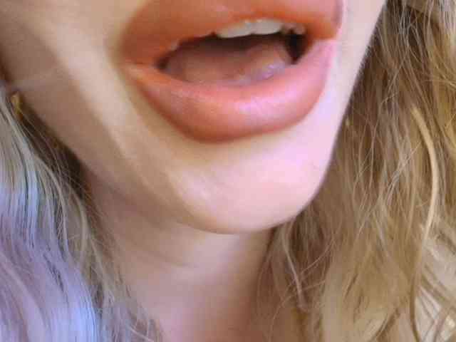 Liliiaxxx webcam