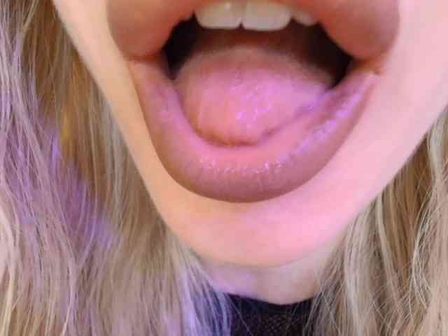 Liliiaxxx webcam