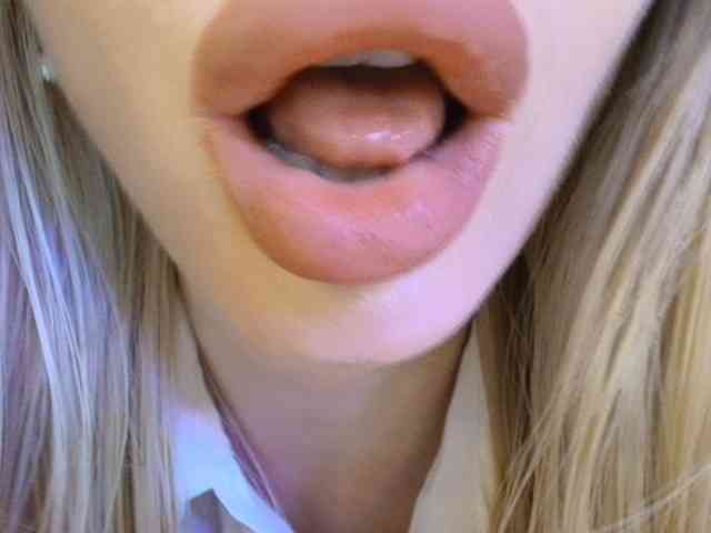 Liliiaxxx webcam