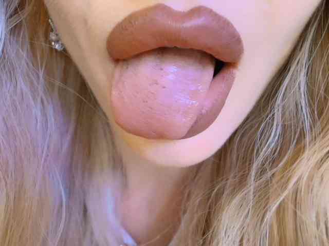 Liliiaxxx webcam