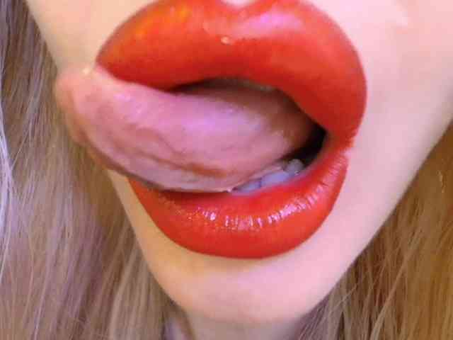 Liliiaxxx webcam