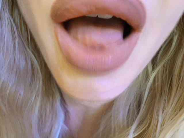 Liliiaxxx webcam
