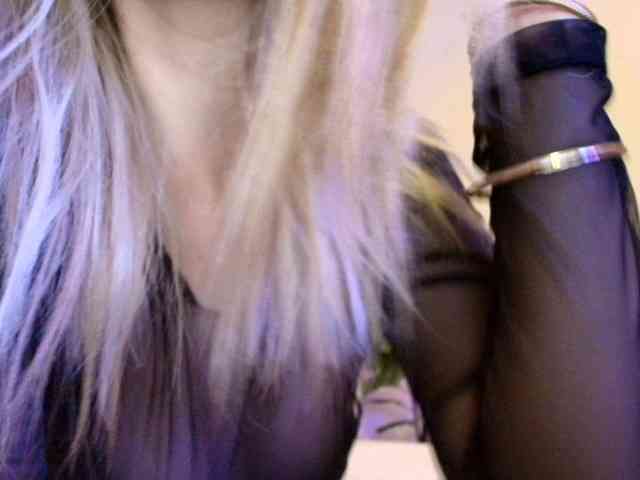 Liliiaxxx webcam