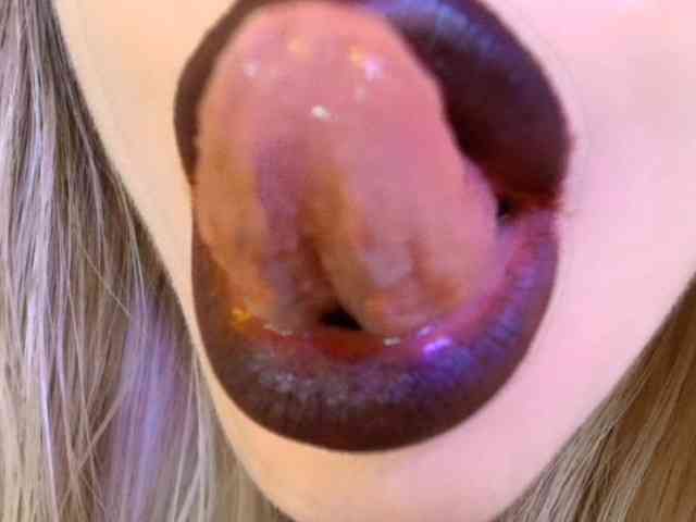 Liliiaxxx webcam