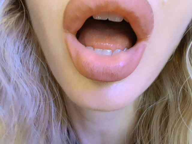 Liliiaxxx webcam