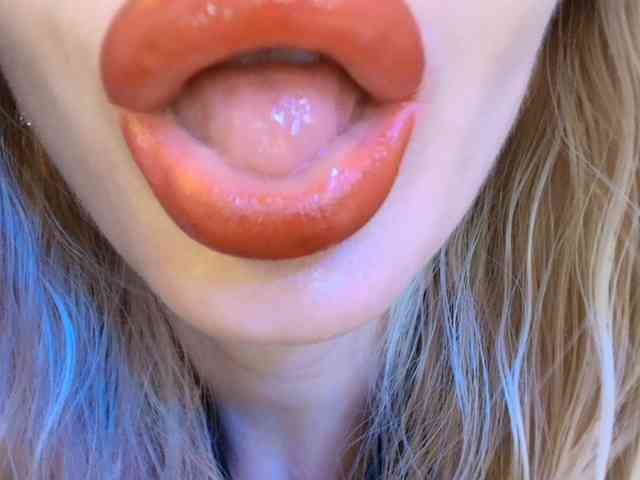 Liliiaxxx webcam