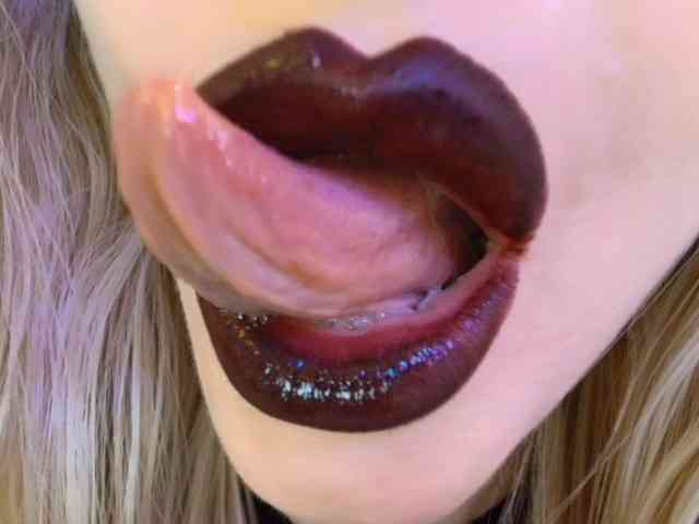 Liliiaxxx webcam