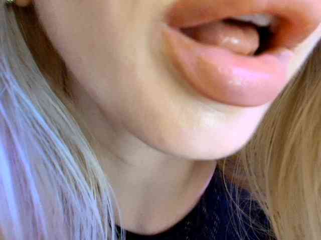 Liliiaxxx webcam