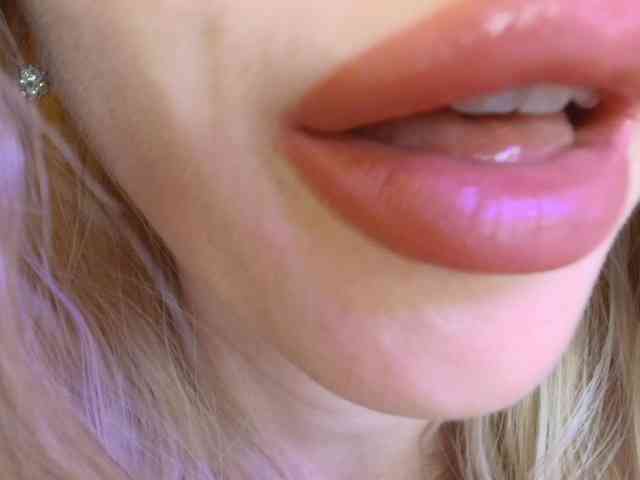 Liliiaxxx webcam