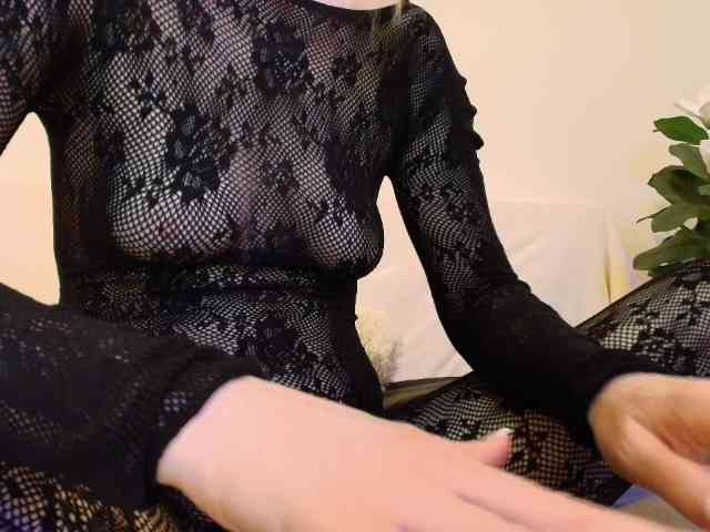 Liliiaxxx webcam