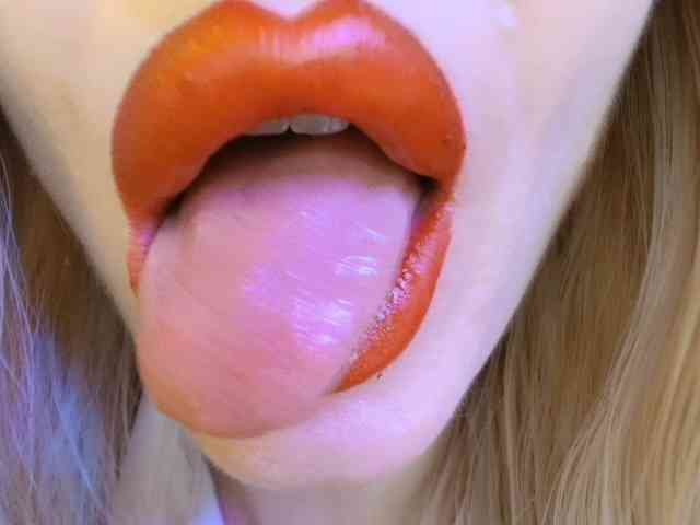 Liliiaxxx webcam