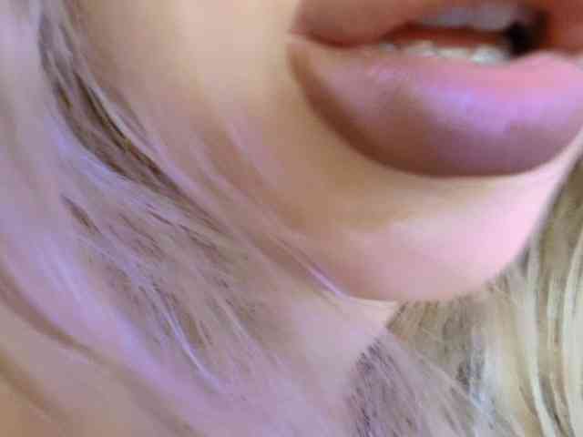 Liliiaxxx webcam