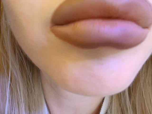 Liliiaxxx webcam