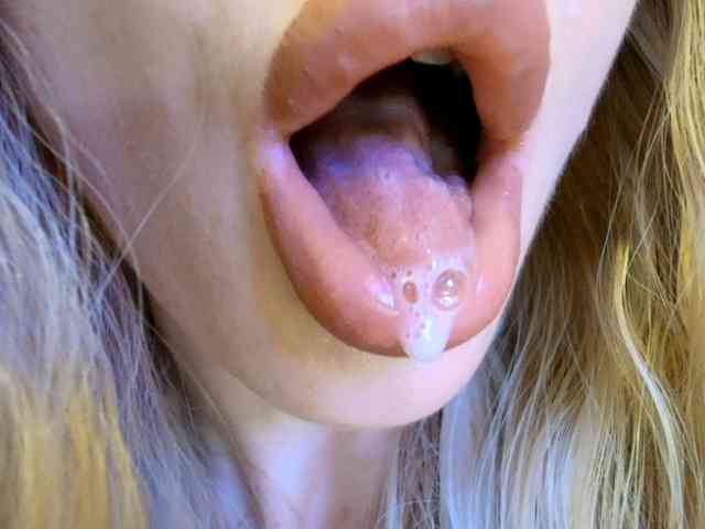 Liliiaxxx webcam