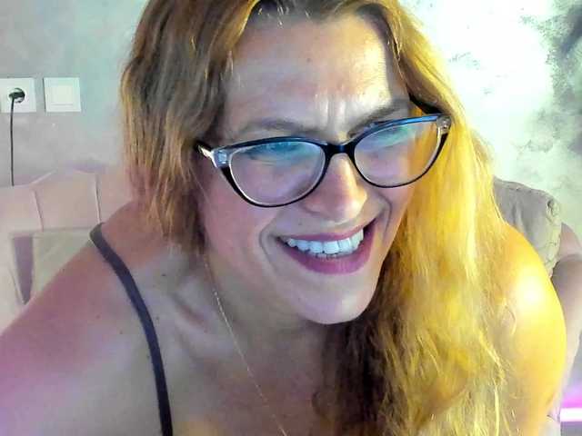 KamaFeels's BongaCams show and profile