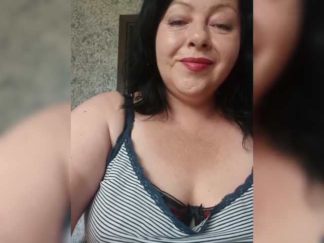 Holly-Molly69 live webcam show