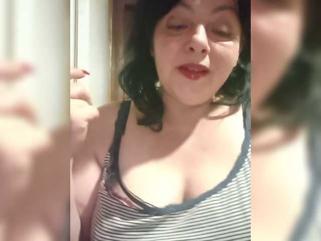 le modèle Tsukerocka est en webcam porno dans un show sur le site bongacams, il possède les tags suivants: White/Caucasian,Brunette,Hairy